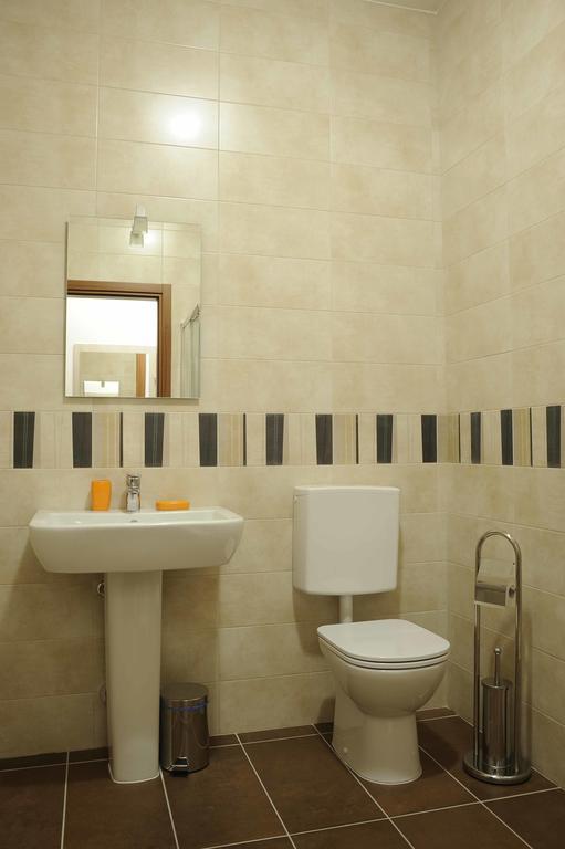 Agriturismo La Bioca Кастильоне Фалето Екстериор снимка